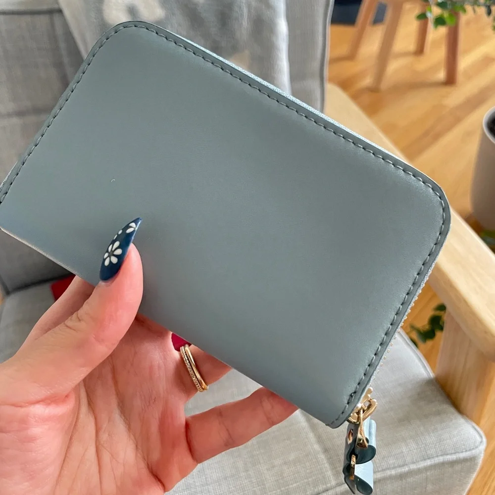 Salvatore Ferragamo Bow Cardholder - Picture 3 of 10